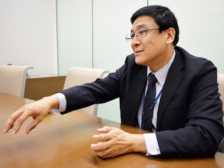 スタンレー電気株式会社 光半導体事業部 営業推進部 主事 横嶋 藤雄
